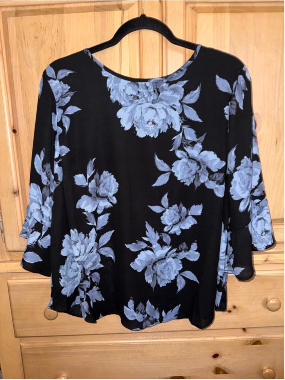 Torrid Abbey Georgette Ruffle Top (Size L//12/0X) - Picture 2 of 5